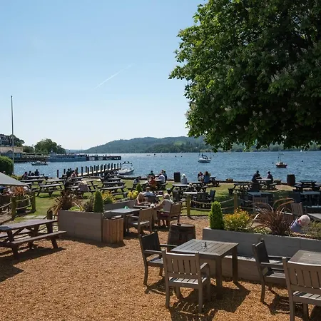 The Wateredge Inn, Ambleside- The Collection Group אמבלסייד