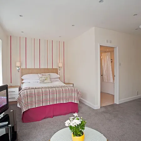 אורחן The Wateredge Inn, Ambleside- The Collection Group אמבלסייד