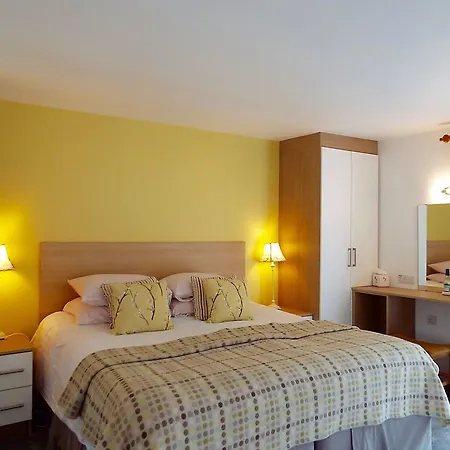 The Wateredge Inn, Ambleside- The Collection Group אורחן 4*