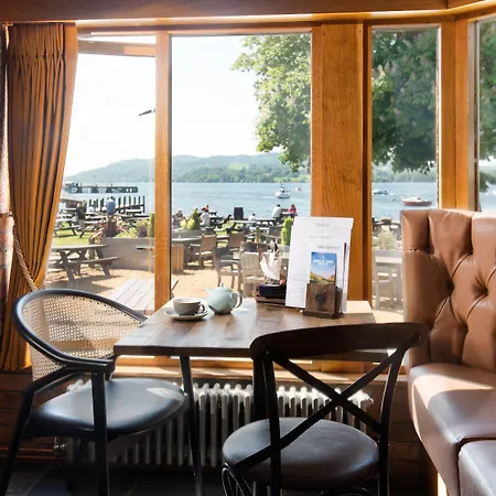 The Wateredge Inn, Ambleside- The Collection Group אורחן אמבלסייד