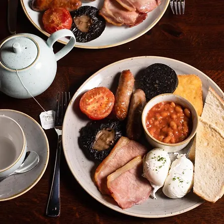 The Wateredge Inn, Ambleside- The Collection Group Inn 4*